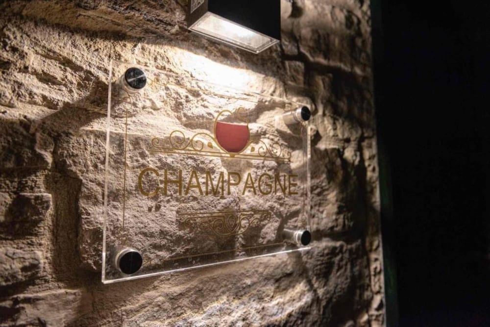 Фото Oinou Strata - Adults Only