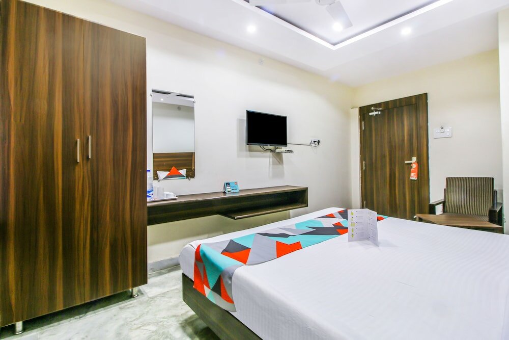 Фото FabHotel Srujana Inn