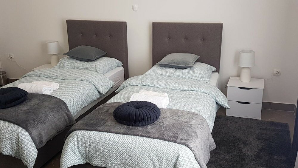 Фото Marko Airport Rooms