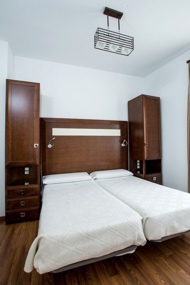 Фото Apartamentos Lonja del Marques