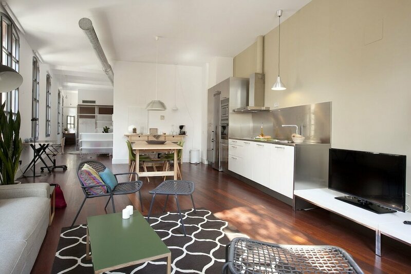 Гостиница Sealona Beach Lofts Apartments в Барселоне