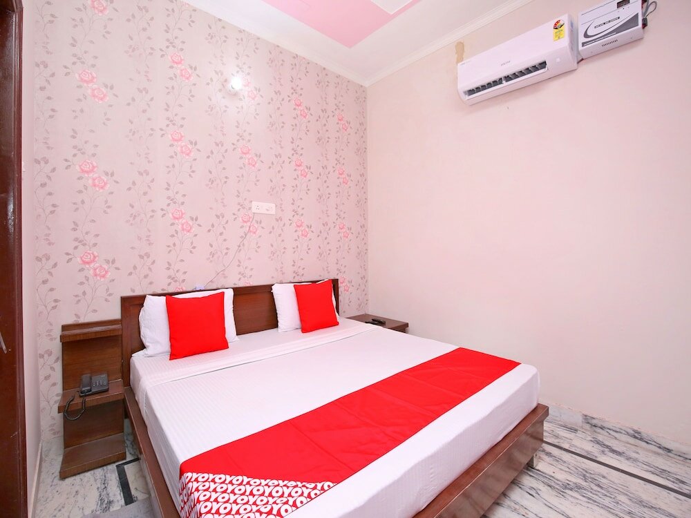 Фото Oyo 16431 Hotel New Comfort 1