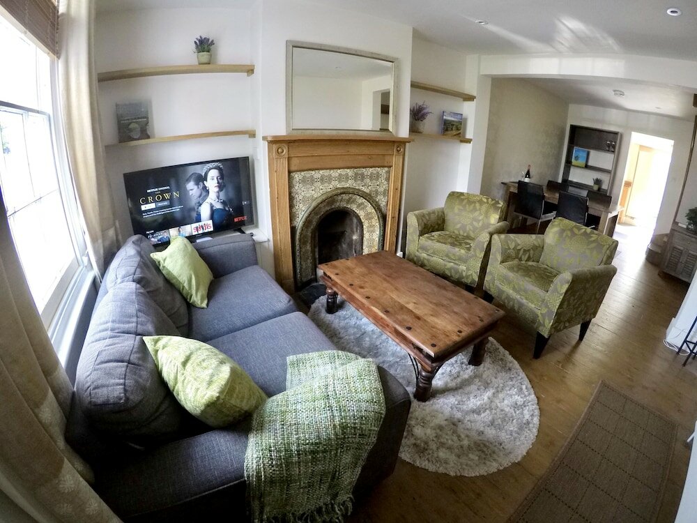 Фото Chaucers Retreat Vacation Home