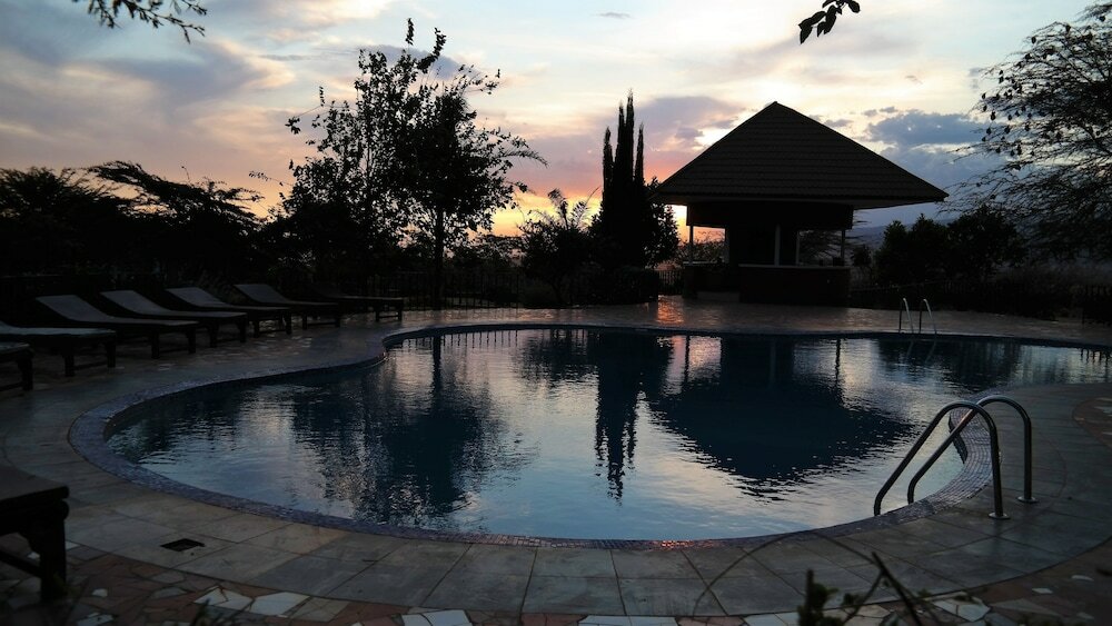 Фото Enyati Lodge