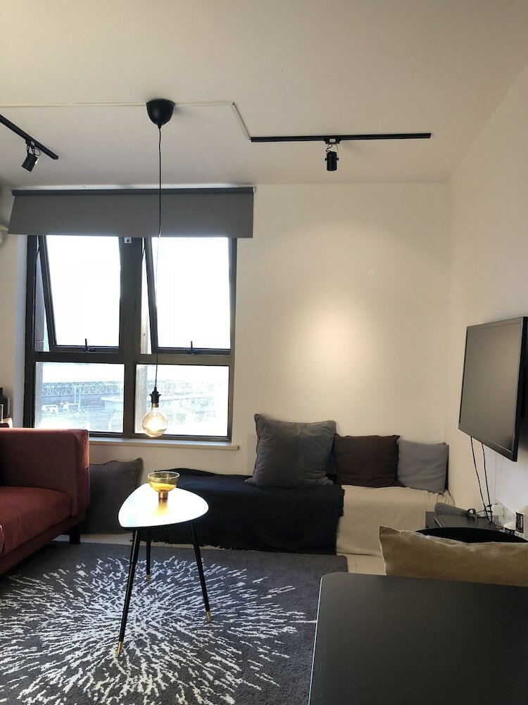 Фото Henry's Apartment- Executive 717