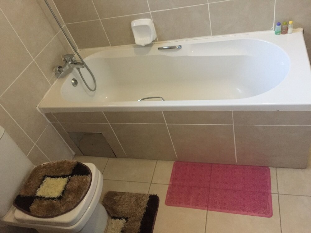 Фото Rosey Rest Inn