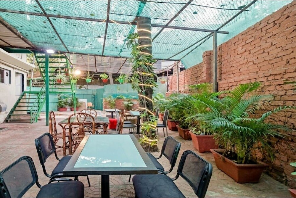 Фото Hotel Qubestay Airport