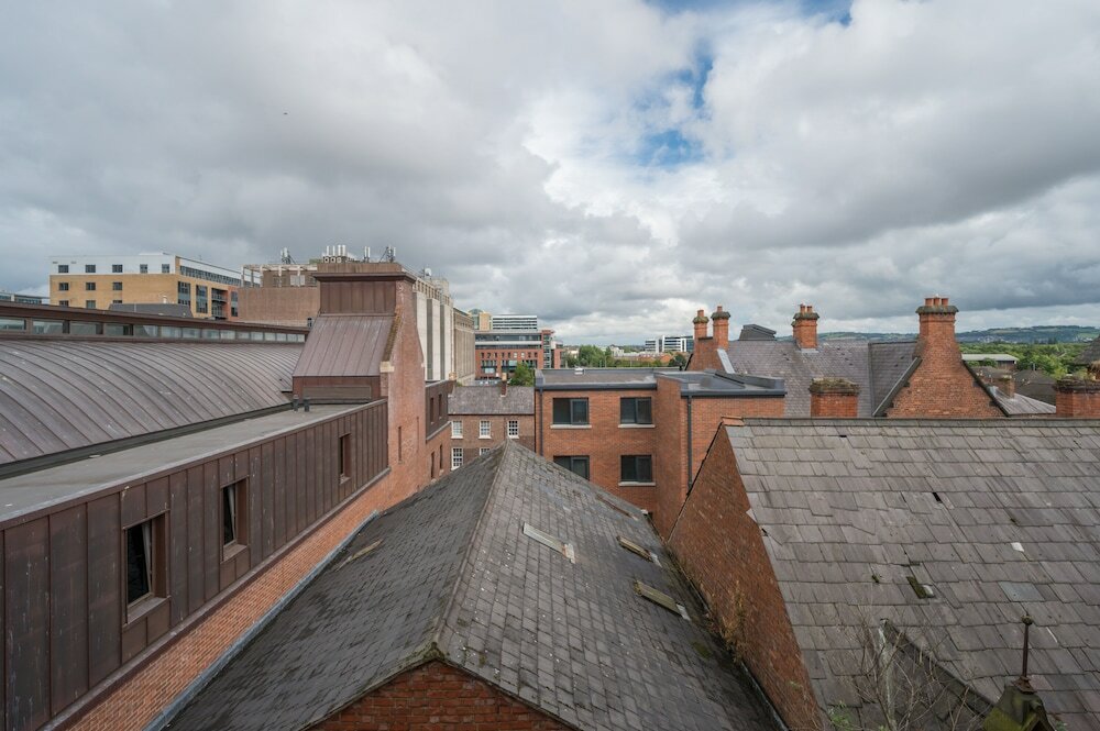 Фото Travelodge Belfast Central