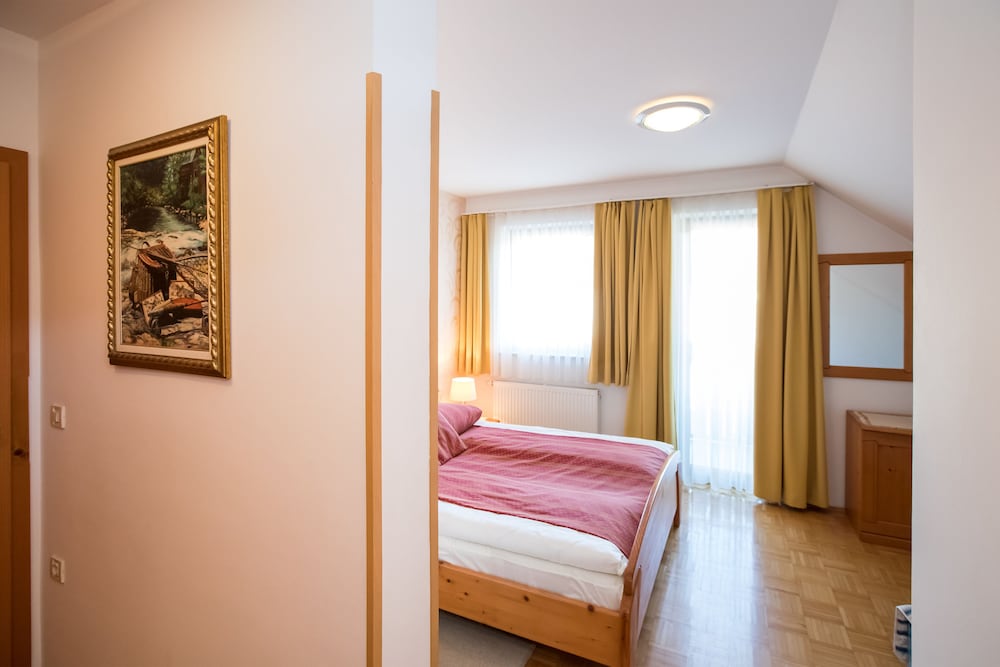 Фото Hotel Kristal