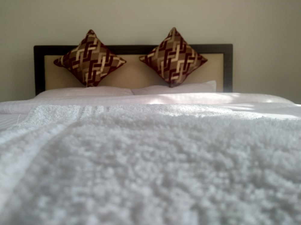 Фото Hidden Leaf Bed and Breakfast