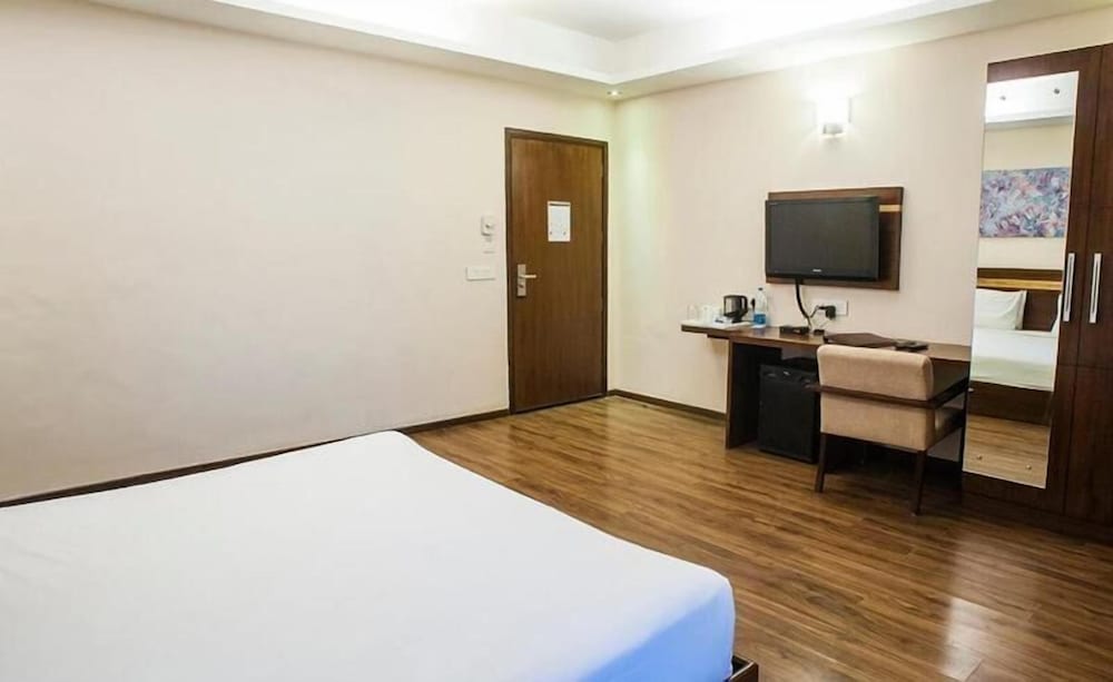 Фото Hotel Hive Panipat