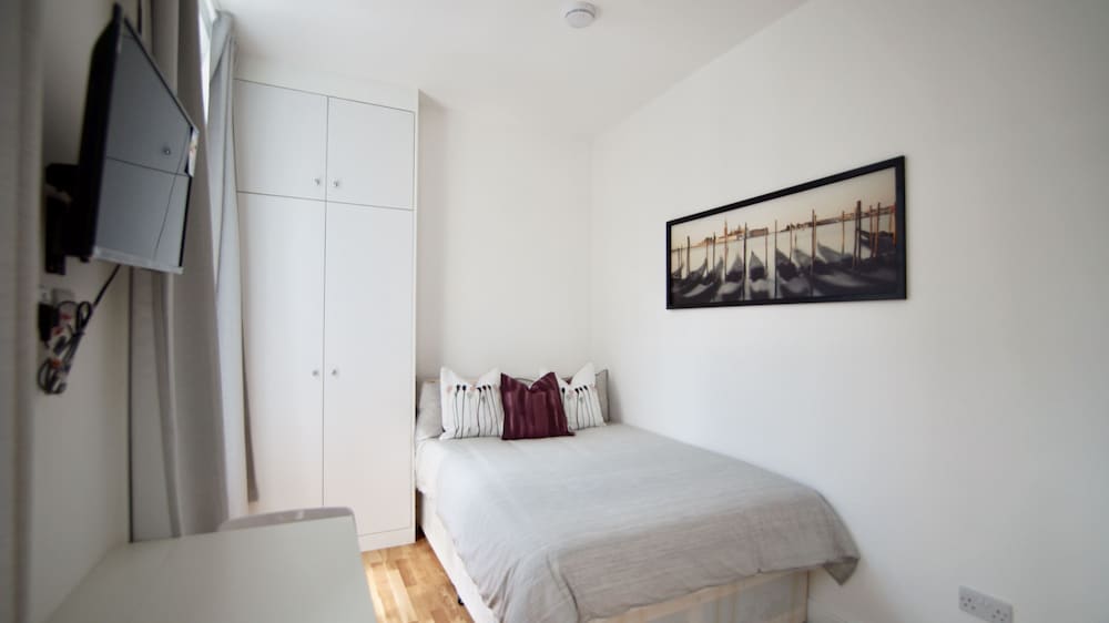 Фото Ifield Road