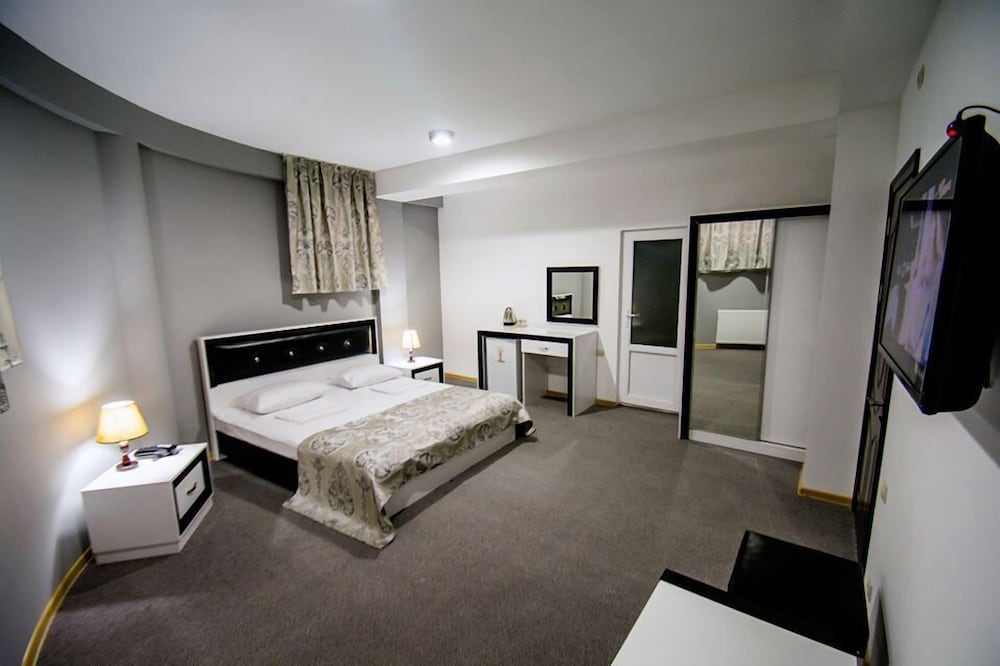 Фото Гостиница Батони