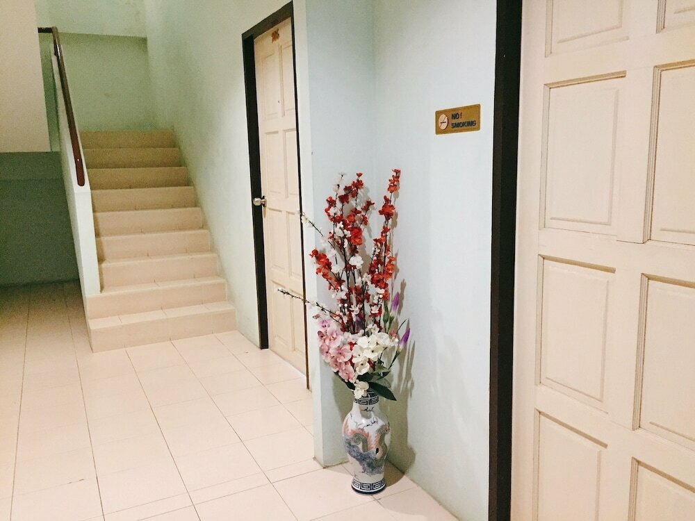 Hotel Rawai Guesthouse, Chalong, photo