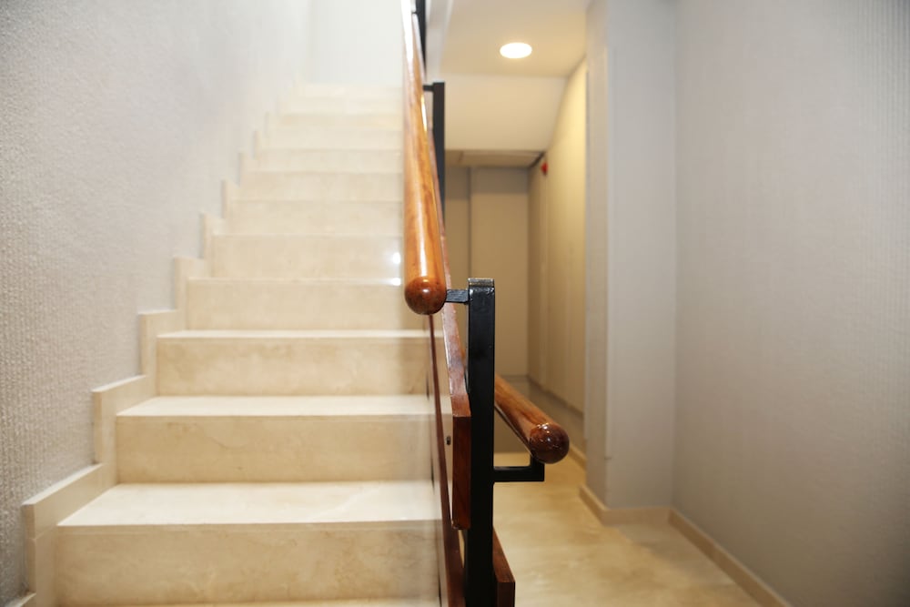 Фото Aparthotel Augusta Barcelona