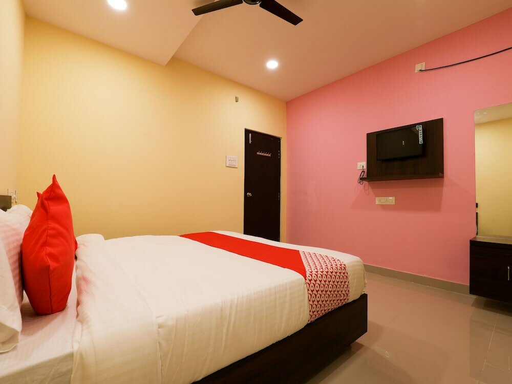 Фото Oyo 13569 Virat Residency