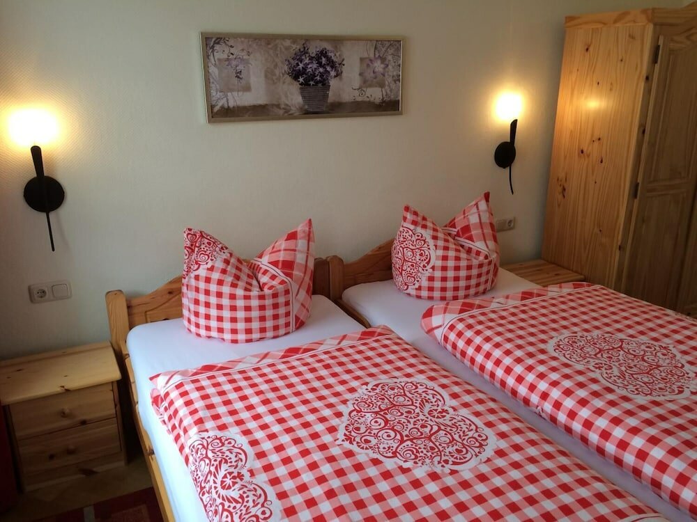 Фото Pension Zum Bauernstübl