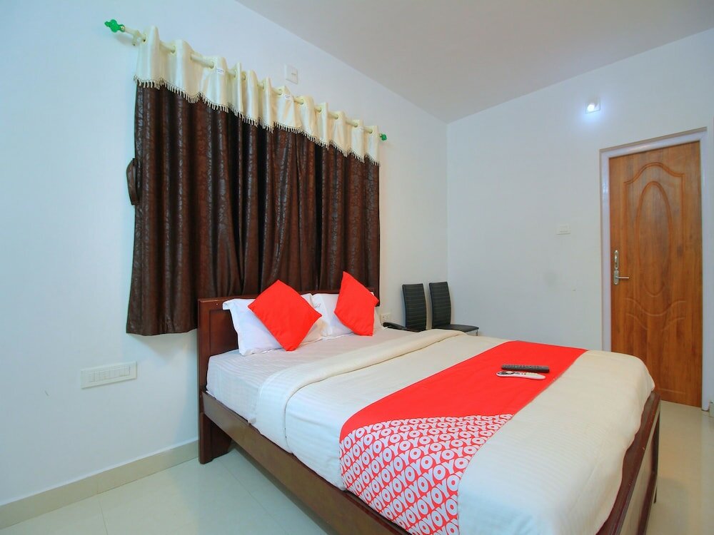 Фото Oyo 15478 Lalana Residency