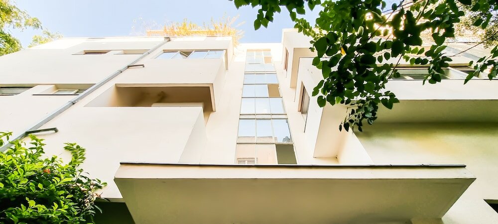 Фото Charming 2bdr apt W Private Garden Tl41