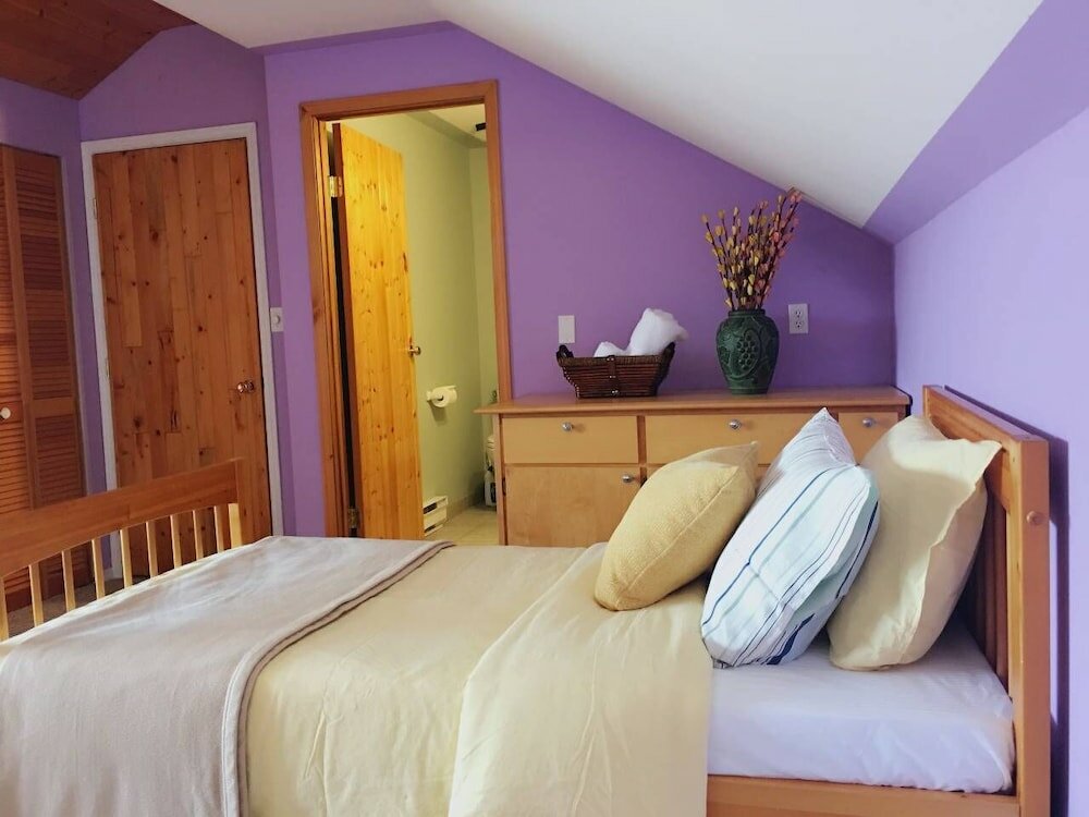 Фото A - Large Coastal Retreat