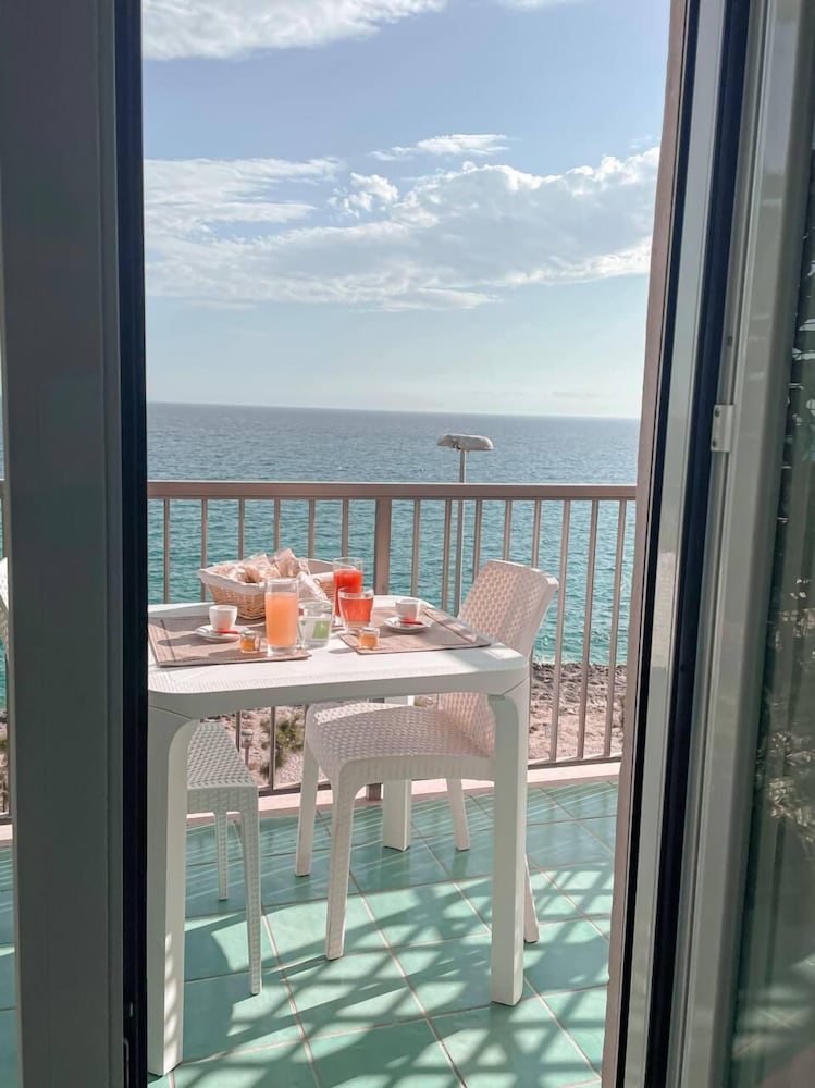 Фото La Scogliera