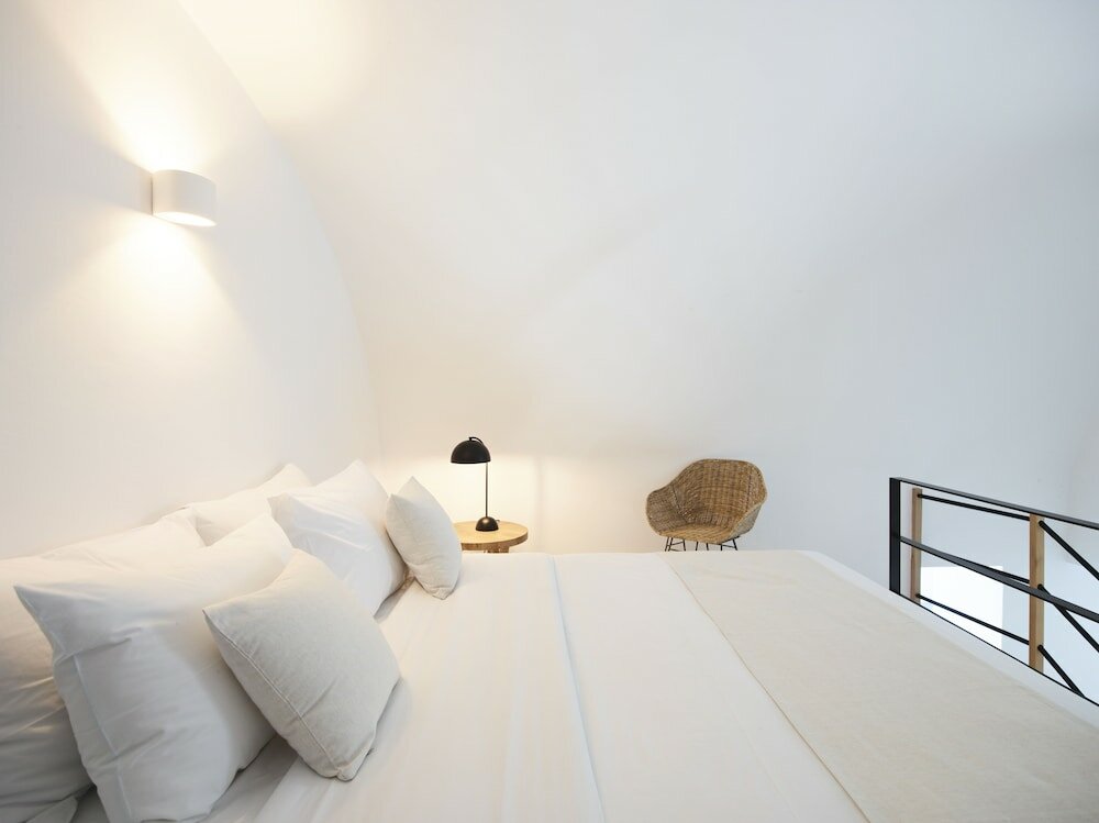 Фото Melidonia Suites