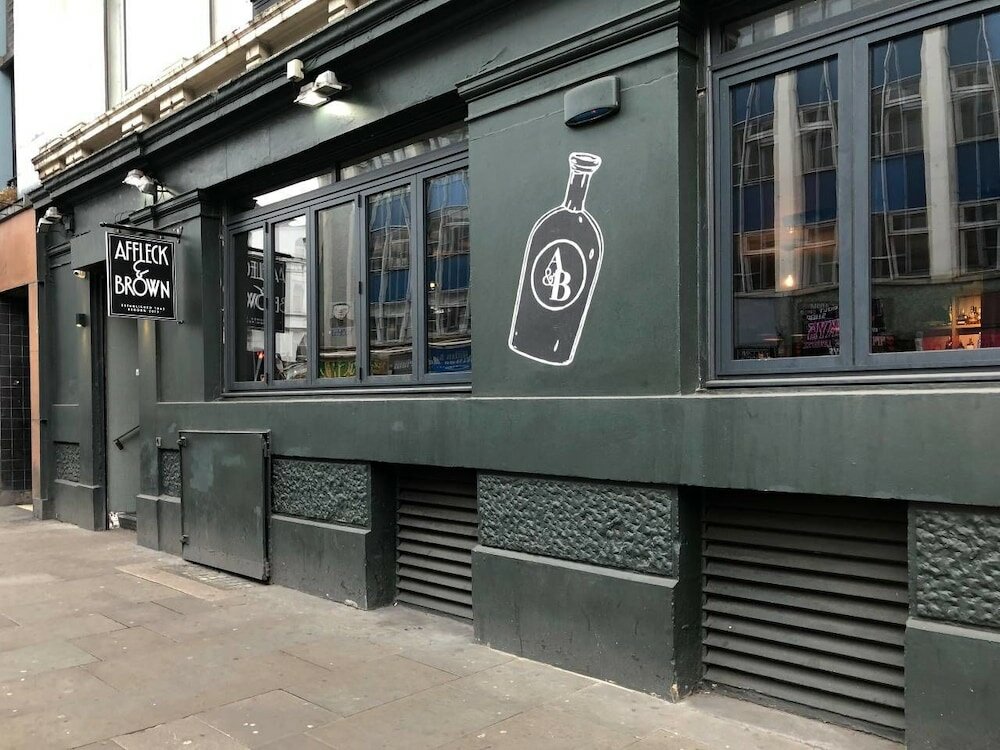 Фото Stunning Penthouse in Nq, City Centre! Sleeps 8