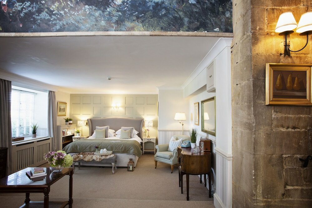 Фото Burleigh Court