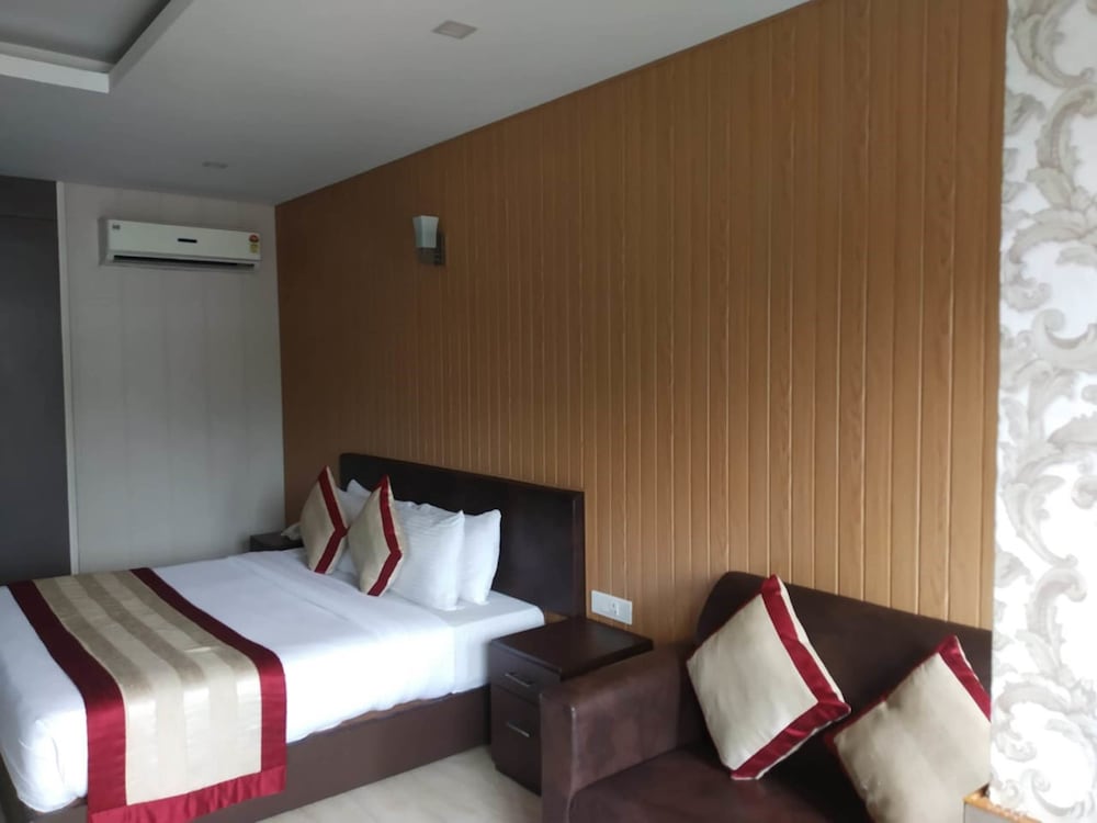 Фото Gold Stone Comfort Dehradun