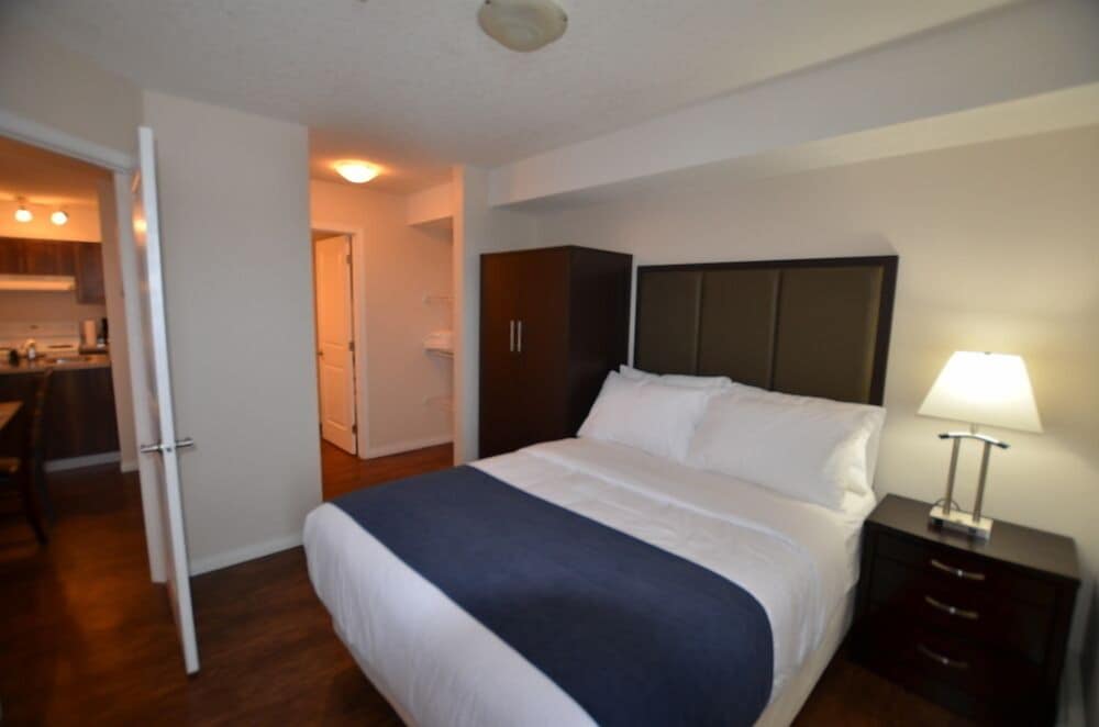 Фото Eaglemont Manor