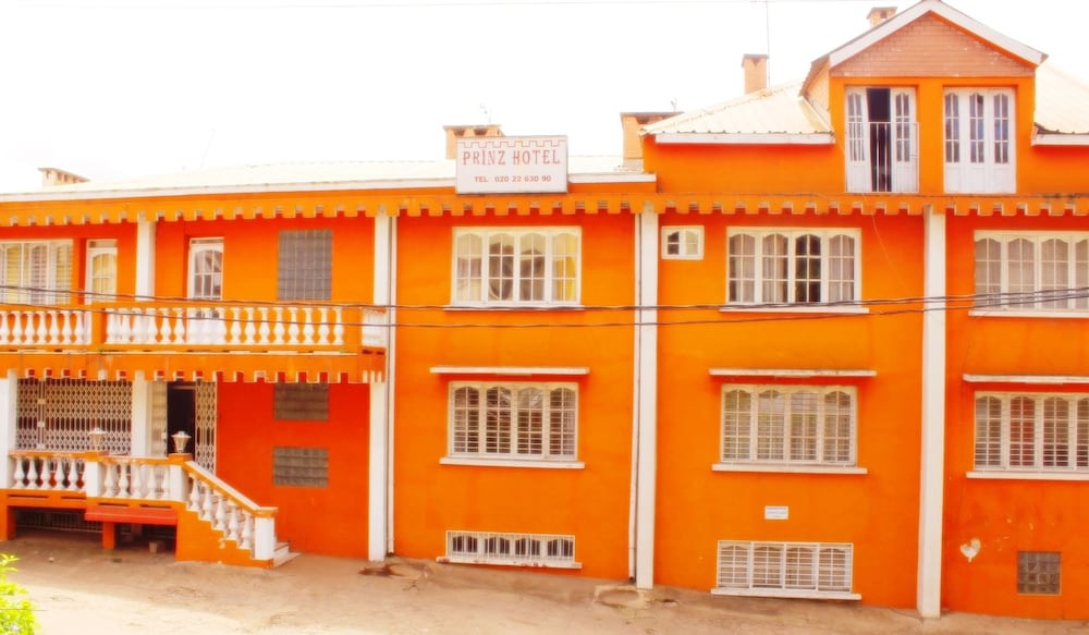 Фото отеля 1