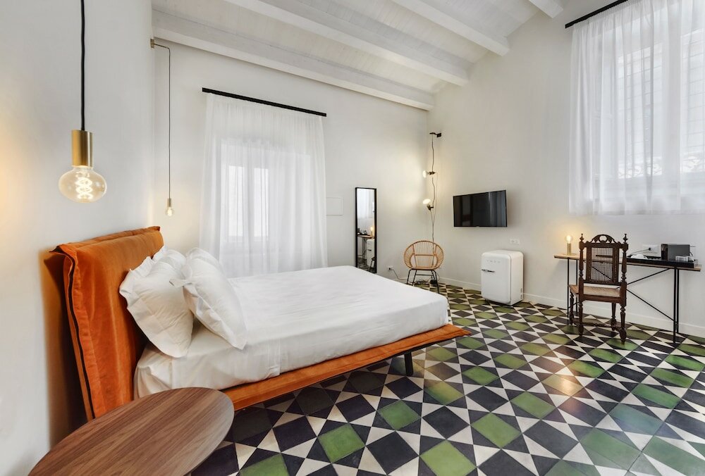 Фото A. D. 1768 Boutique Hotel