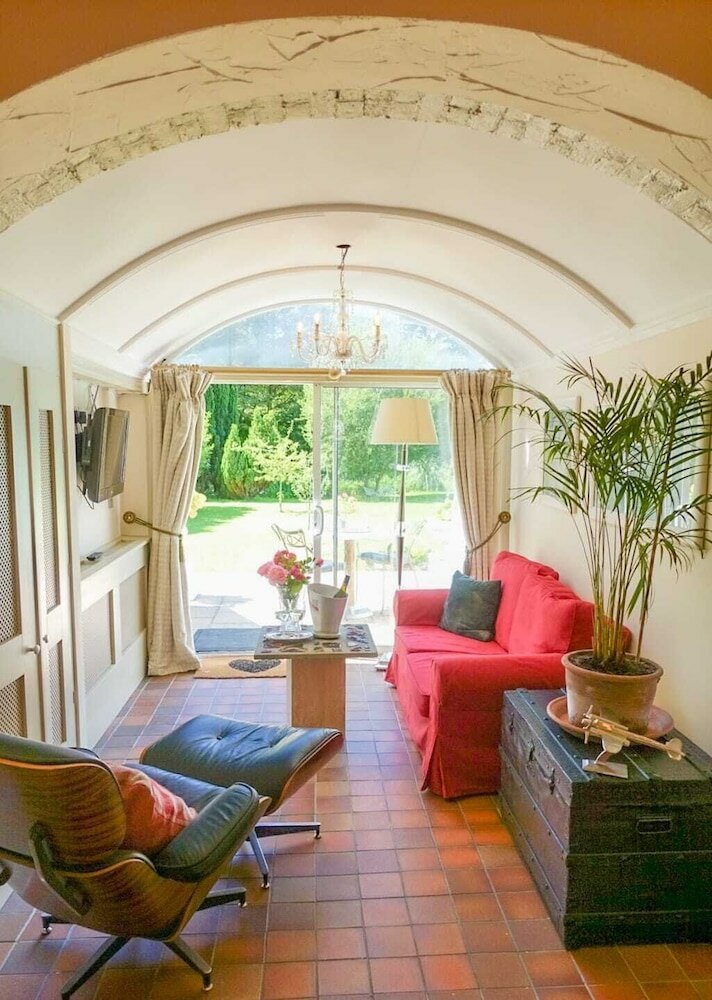 Фото Cedar House Boutique B&b