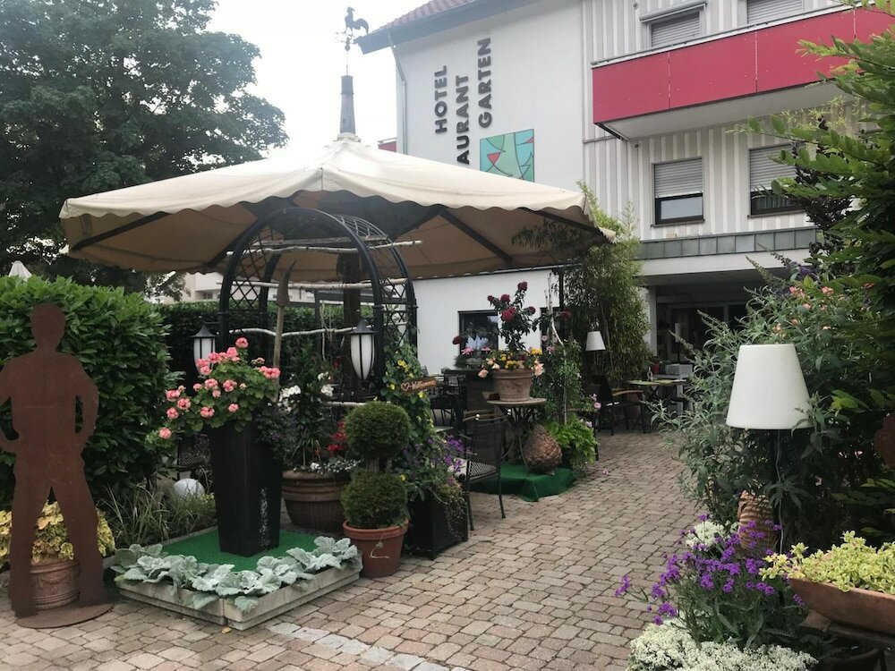 Фото Hotel Schwarzwälder Hof