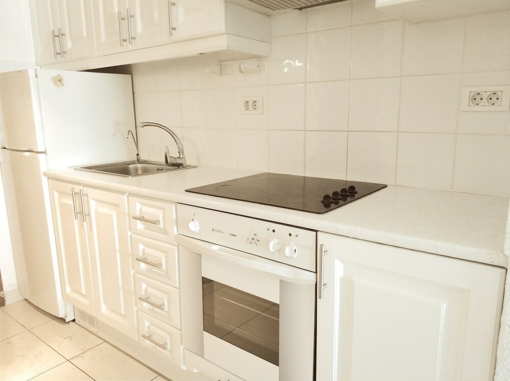 Фото Port Royal Apartments