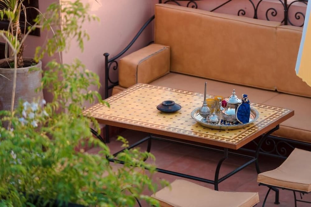 Фото Abelia Riad