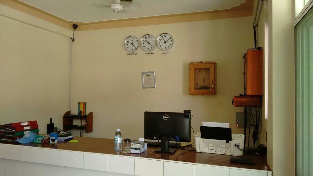 Фото United Motel Entebbe