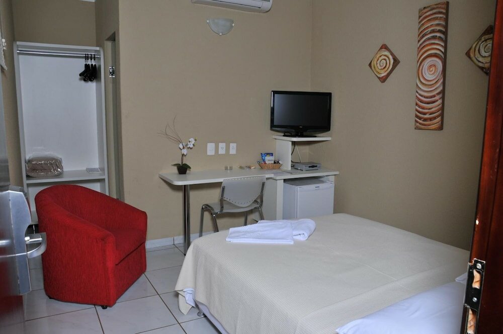 Фото Garden Hotel