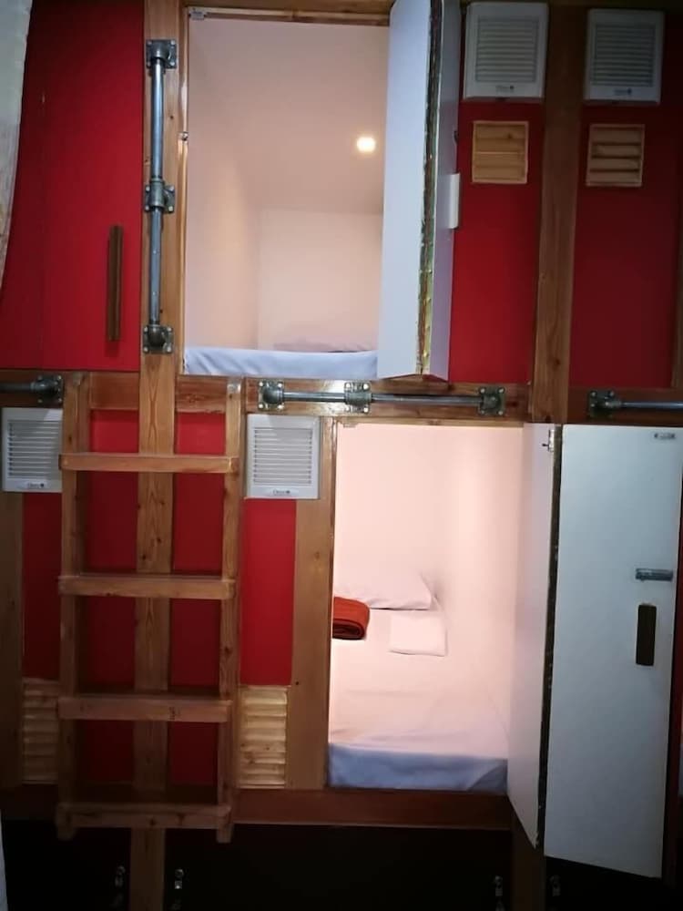 Фото 8th Street Hostel