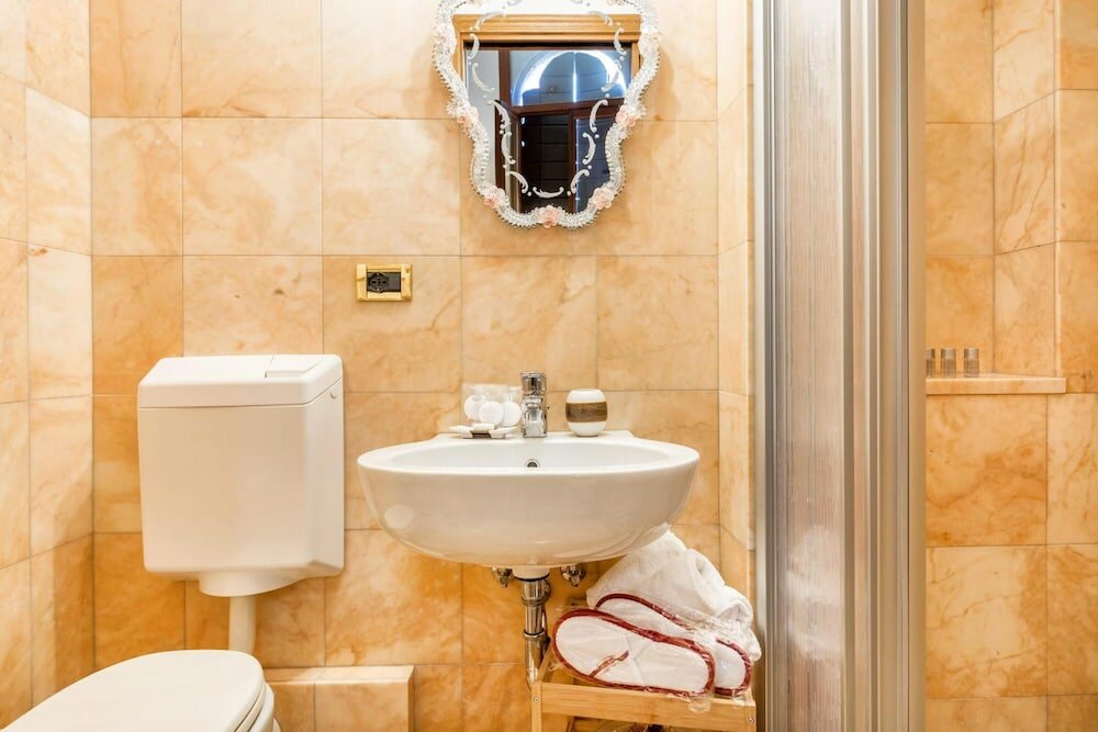 Фото Luxury Venetian Rooms