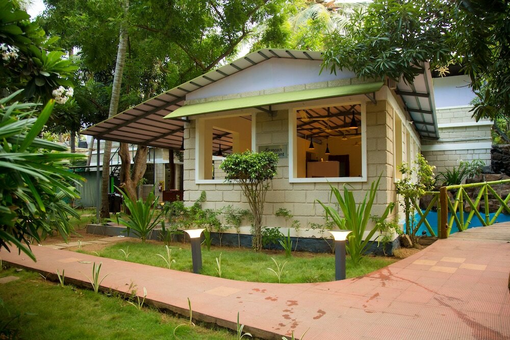 Фото Mangrove Resorts