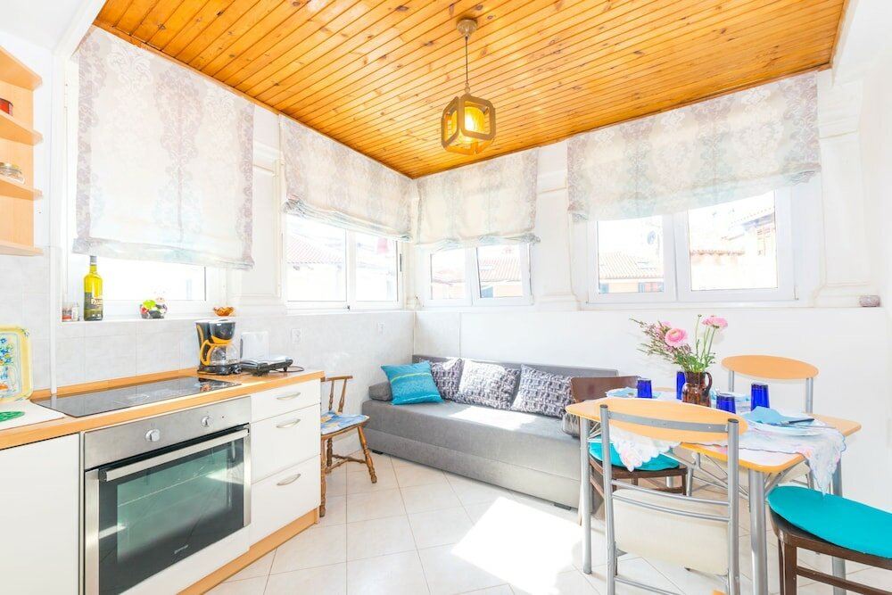 Фото Beautiful Rustical Apartment in Rovinj