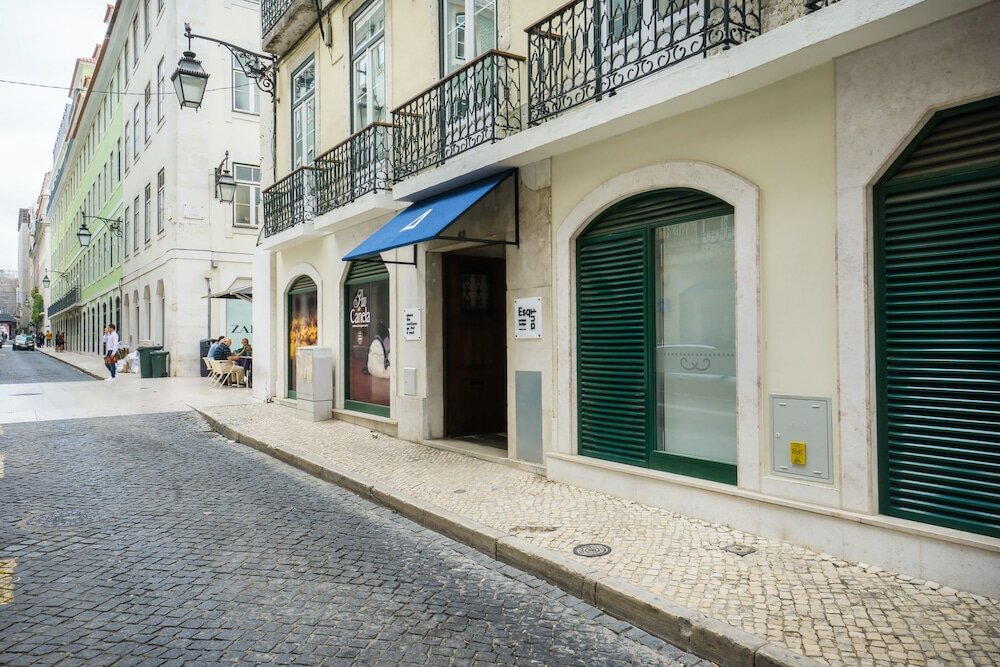 Фото Lisbon Downtown Luxury Family Residence