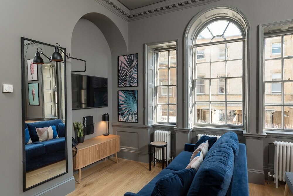 Фото Hiding Space - Trim Street Apartments