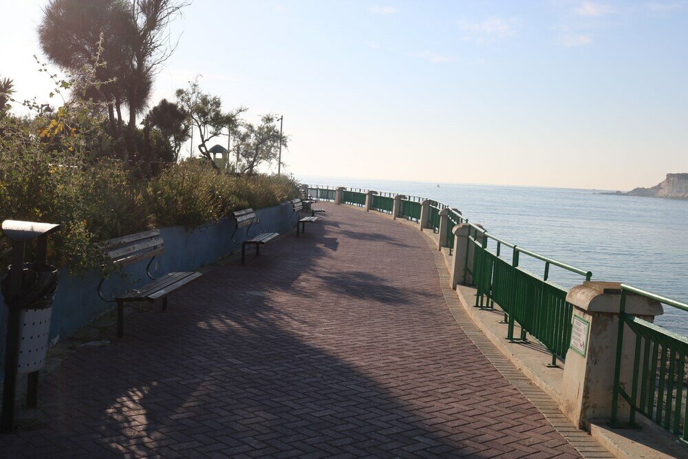 Фото Seaside Apartment