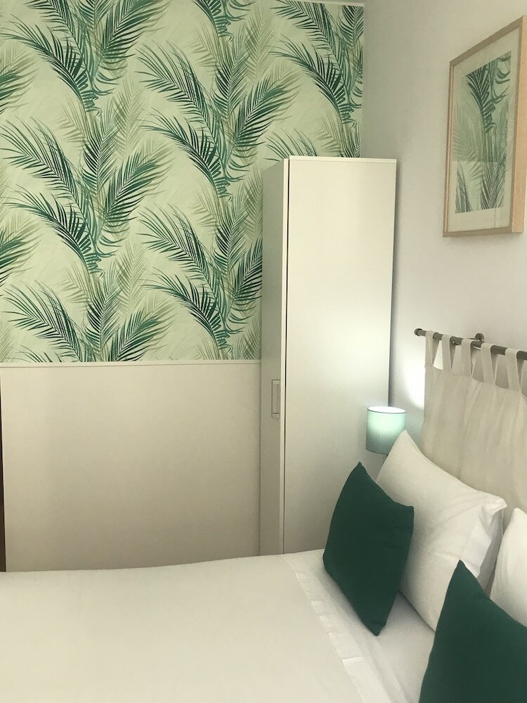 Фото Royal Guesthouse