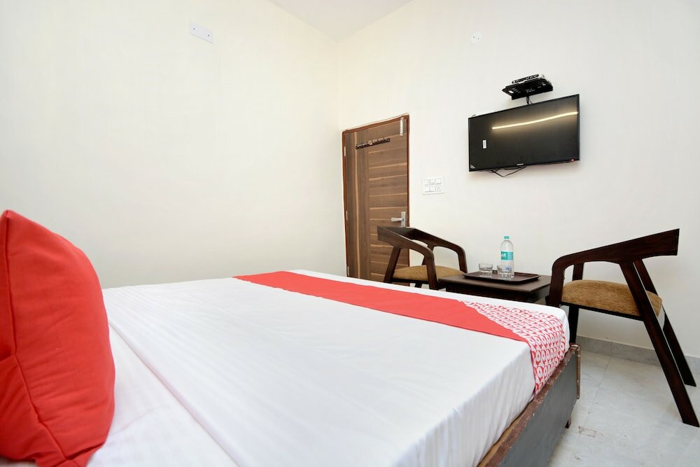 Фото Oyo 22993 Hotel Ozas Grand