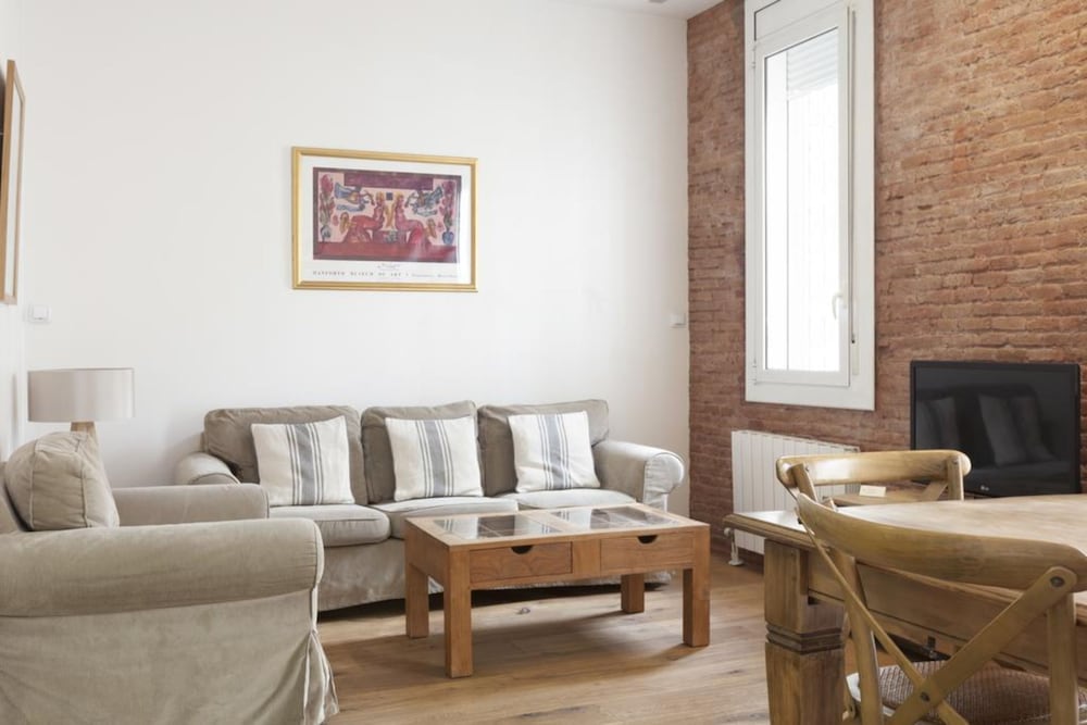 Фото Akira Flats Roger de Flor Chic apartment