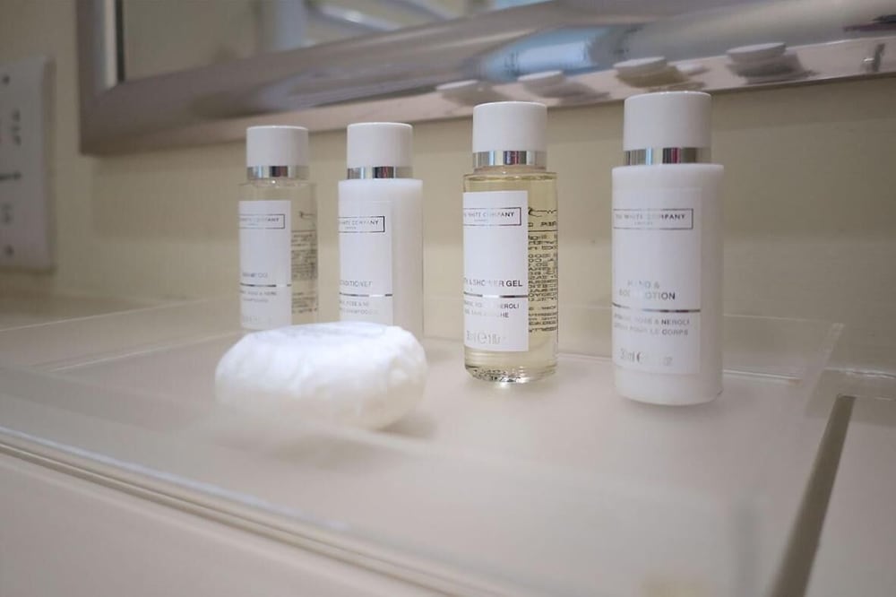 Фото Little Scarlet