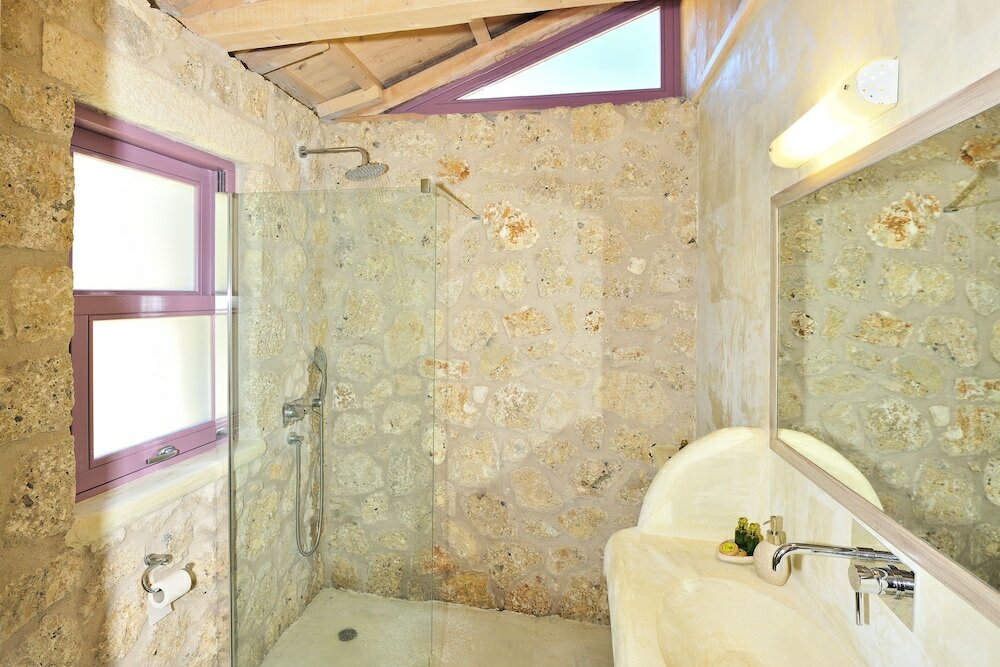 Фото Villa Orfeas- Mounty Island Villas